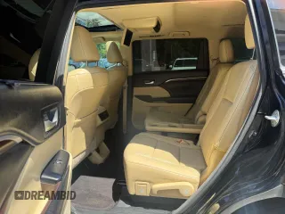 2016 Toyota Highlander Limited z VIN 5TDDCRFH0GS015387, wystawiony jako Copart lot #66188135 z przebiegiem 252 617 mil mil oraz Czysty tytuł • Clean title. Historia ofert i sprzedaży dostępna na DreamBid. Obrazek 8.