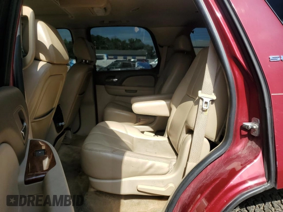 2007 GMC Yukon SLT z VIN 1GKFC13J67R234911, wystawiony jako Copart lot #56944045 z przebiegiem Nie podano mil oraz Szkoda całkowita • Salvage title. Historia ofert i sprzedaży dostępna na DreamBid. Obrazek 11.