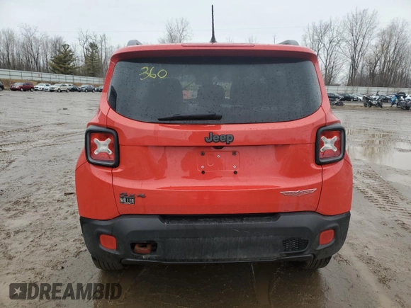2015 Jeep Renegade Trailhawk with VIN ZACCJBCT2FPB39142, listed as a Copart auction lot 47381155 with 121,530 mi miles and Clean Title. Bid and sale history available at DreamBid. Image 6.