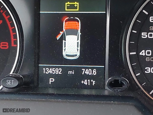 2014 Audi Q5 Premium Plus with VIN WA1LFAFP2EA076756, listed as a IAAI auction lot 41429593 with 134,592 mi miles. Bid and sale history available at carsss.com. Image 15.