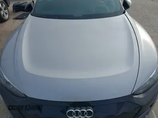 2022 Audi e-tron GT Prestige z VIN WAUEJBFW7N7001491, wystawiony jako IAAI lot #41356266 z przebiegiem 42 738 mil mil oraz . Historia ofert i sprzedaży dostępna na DreamBid. Obrazek 10.