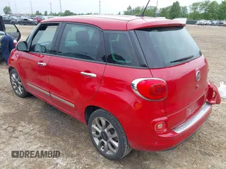 2014 FIAT 500L Lounge z VIN ZFBCFACH5EZ009320, wystawiony jako IAAI lot #42340573 z przebiegiem 147 946 mil mil oraz . Historia ofert i sprzedaży dostępna na DreamBid. Obrazek 3.