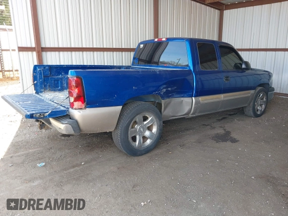 2003 Chevrolet Silverado 1500 with VIN 2GCEC19T731227114, listed as a IAAI auction lot 41858802 with 60,815 mi miles. Bid and sale history available at carsss.com. Image 4.