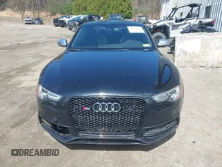 2015 Audi S5 Premium Plus z VIN WAUGGAFR1FA035653, wystawiony jako IAAI lot #42054212 z przebiegiem 133 572 mil mil oraz . Historia ofert i sprzedaży dostępna na DreamBid. Obrazek 12.