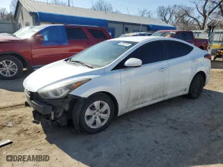 2016 Hyundai Elantra SE with VIN 5NPDH4AE6GH706804, listed as a Copart auction lot 42055015 with 122,952 mi miles and Salvage Title. Bid and sale history available at carsss.com. Image 1.