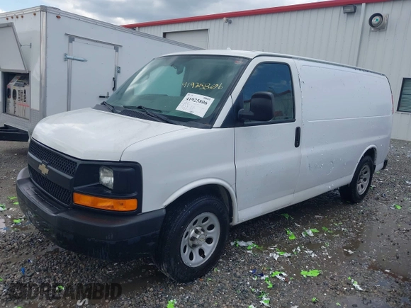 2013 Chevrolet Express Cargo Van with VIN 1GCSGAFX5D1173625, listed as a IAAI auction lot 41925806 with 365,298 mi miles. Bid and sale history available at carsss.com. Image 21.