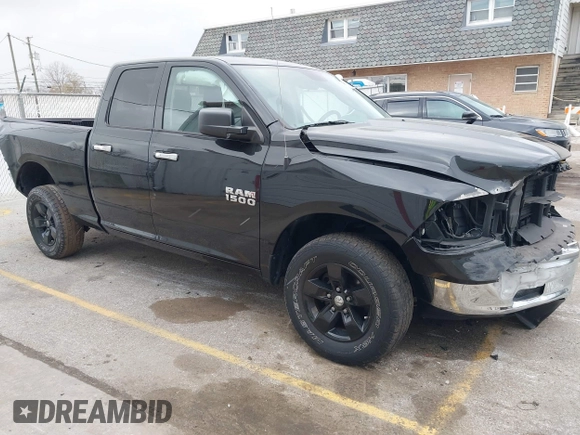2017 Ram 1500 SLT z VIN 1C6RR7GG7HS704583, wystawiony jako IAAI lot #41080645 z przebiegiem 100 965 mil mil oraz . Historia ofert i sprzedaży dostępna na DreamBid. Obrazek 1.