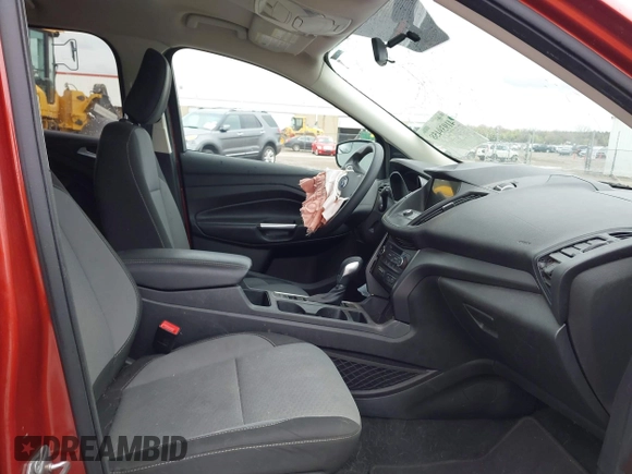 2019 Ford Escape SE z VIN 1FMCU0GD2KUC52592, wystawiony jako IAAI lot #41939458 z przebiegiem 101 029 mil mil oraz . Historia ofert i sprzedaży dostępna na DreamBid. Obrazek 5.