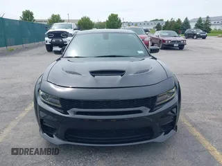 2020 Dodge Charger SRT Hellcat z VIN 2C3CDXL9XLH134202, wystawiony jako IAAI lot #42402856 z przebiegiem 24 675 mil mil oraz . Historia ofert i sprzedaży dostępna na DreamBid. Obrazek 12.