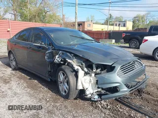 2015 Ford Fusion SE z VIN 3FA6P0H7XFR303387, wystawiony jako IAAI lot #42203884 z przebiegiem 272 775 mil mil oraz . Historia ofert i sprzedaży dostępna na DreamBid. Obrazek 1.