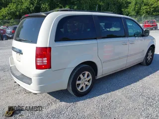 2008 Chrysler Town & Country Touring with VIN 2A8HR54P38R844492, listed as a IAAI auction lot 42691356 with 223,120 mi miles and . Bid and sale history available at DreamBid. Image 4.