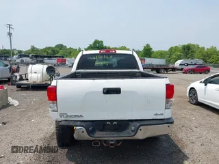2013 Toyota Tundra Limited z VIN 5TFHY5F17DX295216, wystawiony jako IAAI lot #42390140 z przebiegiem 230 902 mil mil oraz . Historia ofert i sprzedaży dostępna na DreamBid. Obrazek 16.