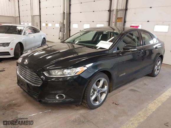 2014 Ford Fusion SE Hybrid with VIN 3FA6P0LU8ER151329, listed as a IAAI auction lot 41643515 with 121,161 mi miles. Bid and sale history available at carsss.com. Image 17.