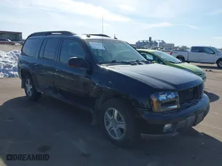 2005 Chevrolet TrailBlazer LS with VIN 1GNET16S756205497, listed as a IAAI auction lot 41766469 with 227,910 mi miles. Bid and sale history available at carsss.com. Image 1.