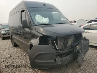 2019 Mercedes-Benz Sprinter Passenger with VIN WDZPF0CD5KP065531, listed as a Copart auction lot 71033754 with 53,545 mi miles and Salvage Title. Bid and sale history available at carsss.com. Image 4.