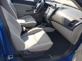 2021 Mitsubishi Outlander Sport SE with VIN JA4APVAU4MU029461, listed as a IAAI auction lot 41902731 with 32,016 mi miles. Bid and sale history available at carsss.com. Image 5.