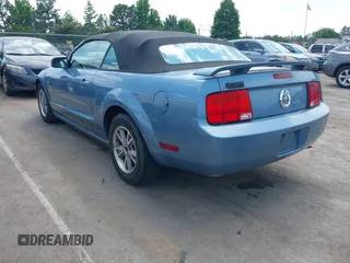 2005 Ford Mustang Deluxe с VIN 1ZVFT84N555175518, выставлен на аукционе IAAI как лот 42427276 с пробегом 196 095 миль миль и . История ставок и продаж доступна на DreamBid. Изображение 3.