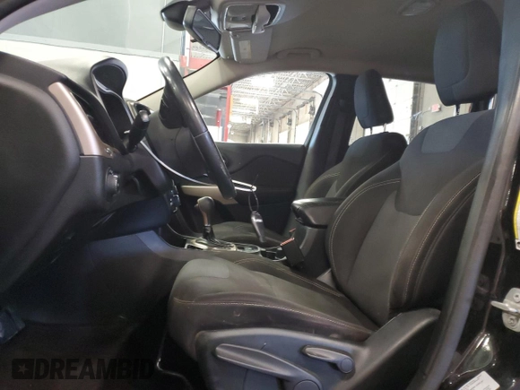 2017 Jeep Cherokee Latitude with VIN 1C4PJLCB7HW643173, listed as a Copart auction lot 62900685 with 108,531 mi miles and Salvage title. Bid and sale history available at DreamBid. Image 7.