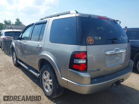 2008 Ford Explorer XLT z VIN 1FMEU73E98UA92588, wystawiony jako IAAI lot #42612972 z przebiegiem 194 059 mil mil oraz . Historia ofert i sprzedaży dostępna na DreamBid. Obrazek 3.