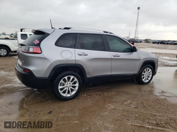 2021 Jeep Cherokee Latitude with VIN 1C4PJLCB8MD200228, listed as a Copart auction lot 46315595 with 31,551 mi miles and Salvage Title. Bid and sale history available at carsss.com. Image 3.
