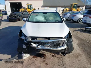 2019 Kia Sorento LX with VIN 5XYPGDA37KG526732, listed as a IAAI auction lot 41708039 with 75,963 mi miles. Bid and sale history available at carsss.com. Image 13.