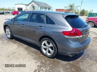 2015 Toyota Venza XLE with VIN 4T3BK3BB4FU117703, listed as a IAAI auction lot 42028684 with 139,639 mi miles. Bid and sale history available at carsss.com. Image 3.