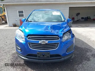 2015 Chevrolet Trax LS with VIN KL7CJKSBXFB235486, listed as a IAAI auction lot 41875595 with 125,301 mi miles. Bid and sale history available at carsss.com. Image 12.