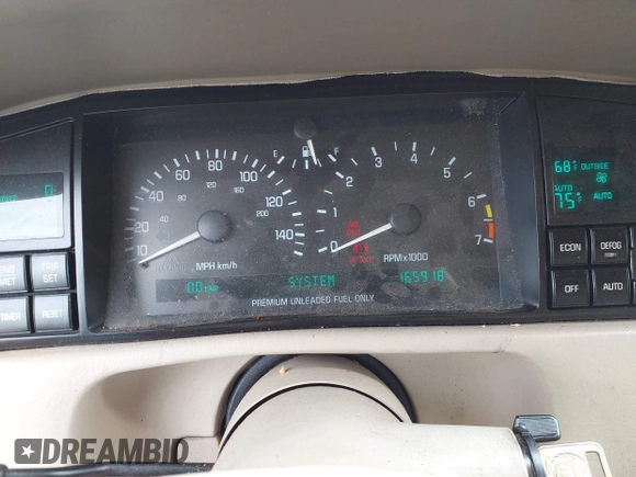 1994 Cadillac Seville STS z VIN 1G6KY5296RU823387, wystawiony jako IAAI lot #42151901 z przebiegiem 165 918 mil mil oraz . Historia ofert i sprzedaży dostępna na DreamBid. Obrazek 7.