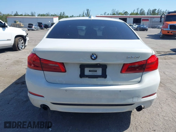 2018 BMW 5 Series 530i z VIN WBAJA5C53JG898590, wystawiony jako IAAI lot #42143629 z przebiegiem 135 111 mil mil oraz . Historia ofert i sprzedaży dostępna na DreamBid. Obrazek 17.