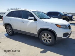 2013 Kia Sorento LX with VIN 5XYKT4A20DG368444, listed as a Copart auction lot 47887985 with 116,915 mi miles and Salvage Title. Bid and sale history available at carsss.com. Image 4.