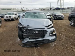 2020 Hyundai Kona SE with VIN KM8K12AA8LU559216, listed as a Copart auction lot 50093685 with 32,118 mi miles and Salvage Title. Bid and sale history available at carsss.com. Image 5.