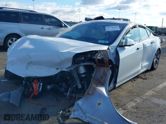 2022 Tesla Model S with VIN 5YJSA1E51NF491493, listed as a IAAI auction lot 41570494 with Not Provided miles and . Bid and sale history available at DreamBid. Image 17.