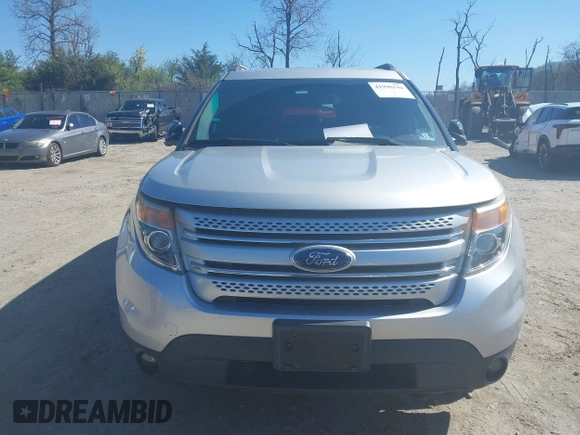 2015 Ford Explorer XLT with VIN 1FM5K8D83FGA37831, listed as a IAAI auction lot 41998146 with 121,678 mi miles and . Bid and sale history available at carsss.com. Image 12.