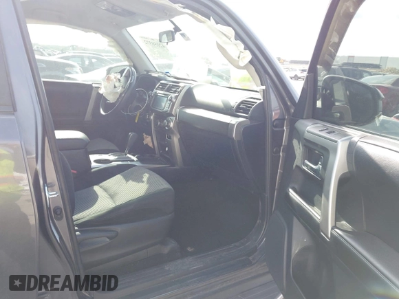 2014 Toyota 4Runner SR5 z VIN JTEZU5JR0E5071498, wystawiony jako IAAI lot #42050372 z przebiegiem 109 448 mil mil oraz . Historia ofert i sprzedaży dostępna na DreamBid. Obrazek 5.