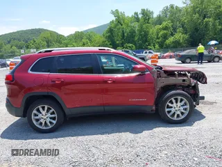 2016 Jeep Cherokee Limited with VIN 1C4PJMDB3GW267073, listed as a IAAI auction lot 42457201 with 84,325 mi miles and . Bid and sale history available at DreamBid. Image 13.