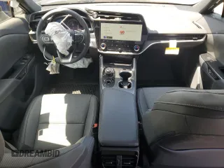 2025 Lexus RZ 300e Premium z VIN JTJABABB3SA007988, wystawiony jako Copart lot #54241965 z przebiegiem 2 633 mil mil oraz Szkoda całkowita • Salvage title. Historia ofert i sprzedaży dostępna na DreamBid. Obrazek 8.