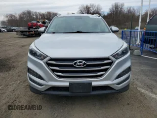 2018 Hyundai Tucson SEL with VIN KM8J33A48JU669539, listed as a Copart auction lot 52748615 with 116,596 mi miles and Clean Title. Bid and sale history available at carsss.com. Image 5.