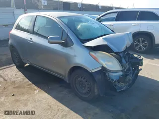 2008 Toyota Yaris with VIN JTDJT923885191561, listed as a IAAI auction lot 42018083 with 228,090 mi miles. Bid and sale history available at carsss.com. Image 1.