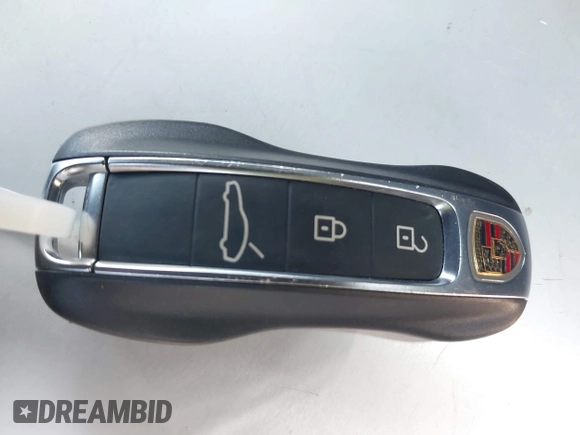 2019 Porsche Panamera с VIN WP0AA2A72KL101325, выставлен на аукционе IAAI как лот 41478509 с пробегом 32 946 миль миль и . История ставок и продаж доступна на DreamBid. Изображение 11.