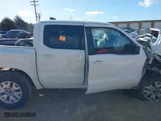 2024 Nissan Frontier PRO-4X with VIN 1N6ED1EK4RN628781, listed as a IAAI auction lot 41731272 with 1 mi miles. Bid and sale history available at carsss.com. Image 12.