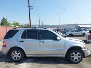 2004 Mercedes-Benz M 350 with VIN 4JGAB57E84A501744, listed as a IAAI auction lot 42271880 with 183,498 mi miles and . Bid and sale history available at DreamBid. Image 12.
