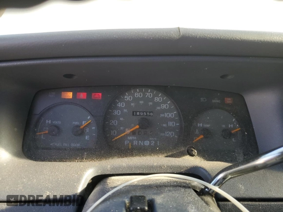 1997 Mercury Grand Marquis LS with VIN 2MELM75W6VX626800, listed as a Copart auction lot 48262195 with 189,556 mi miles and Salvage Title. Bid and sale history available at DreamBid. Image 9.