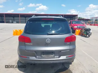 2016 Volkswagen Tiguan SE with VIN WVGAV7AX8GW083822, listed as a IAAI auction lot 42529779 with 65,437 mi miles and . Bid and sale history available at DreamBid. Image 17.