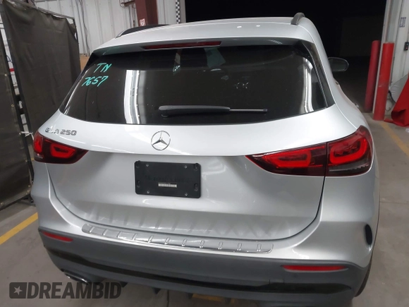 2023 Mercedes-Benz GLA 250 z VIN W1N4N4GBXPJ519944, wystawiony jako IAAI lot #42169329 z przebiegiem 17 962 mil mil oraz . Historia ofert i sprzedaży dostępna na DreamBid. Obrazek 17.