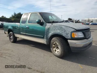 1999 Ford F-250 z VIN 1FTRX27LXXKA16798, wystawiony jako Copart lot #45242115 z przebiegiem Nie podano mil oraz Szkoda całkowita • Salvage title. Historia ofert i sprzedaży dostępna na DreamBid. Obrazek 4.