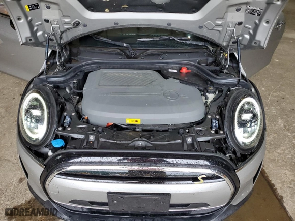 2023 MINI Hardtop 2 Door Cooper SE Signature with VIN WMW13DJ09P2T81795, listed as a Copart auction lot 65891834 with 13,680 mi miles and Salvage Title. Bid and sale history available at carsss.com. Image 11.