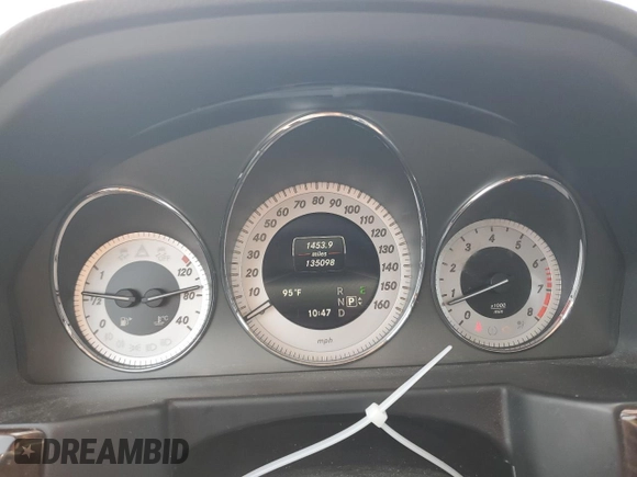 2015 Mercedes-Benz GLK 350 with VIN WDCGG8JB6FG434345, listed as a Copart auction lot 70047154 with 135,098 mi miles and Salvage Title. Bid and sale history available at DreamBid. Image 9.