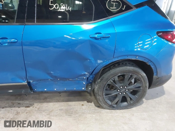 2020 Chevrolet Blazer RS z VIN 3GNKBERS4LS630614, wystawiony jako IAAI lot #41977758 z przebiegiem 50 811 mil mil oraz . Historia ofert i sprzedaży dostępna na DreamBid. Obrazek 6.
