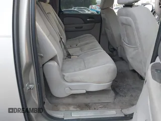 2007 Chevrolet Suburban LT with VIN 1GNFC16007R231427, listed as a IAAI auction lot 40995668 with 168,691 mi miles and . Bid and sale history available at DreamBid. Image 8.