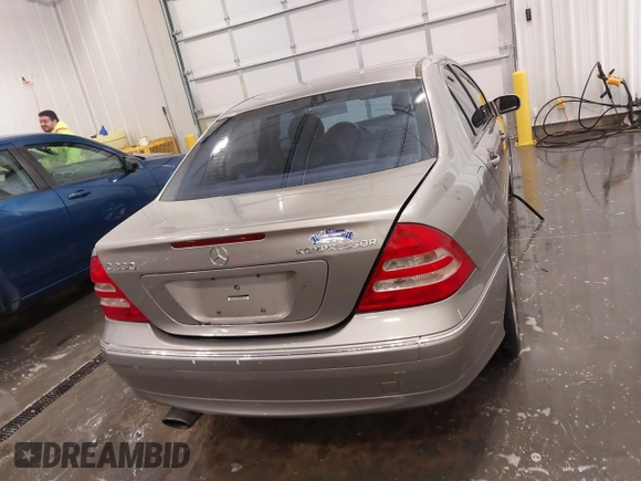 2004 Mercedes-Benz C 230 Kompressor with VIN WDBRF40J04A581570, listed as a IAAI auction lot 41649446 with 151,117 mi miles and . Bid and sale history available at DreamBid. Image 16.